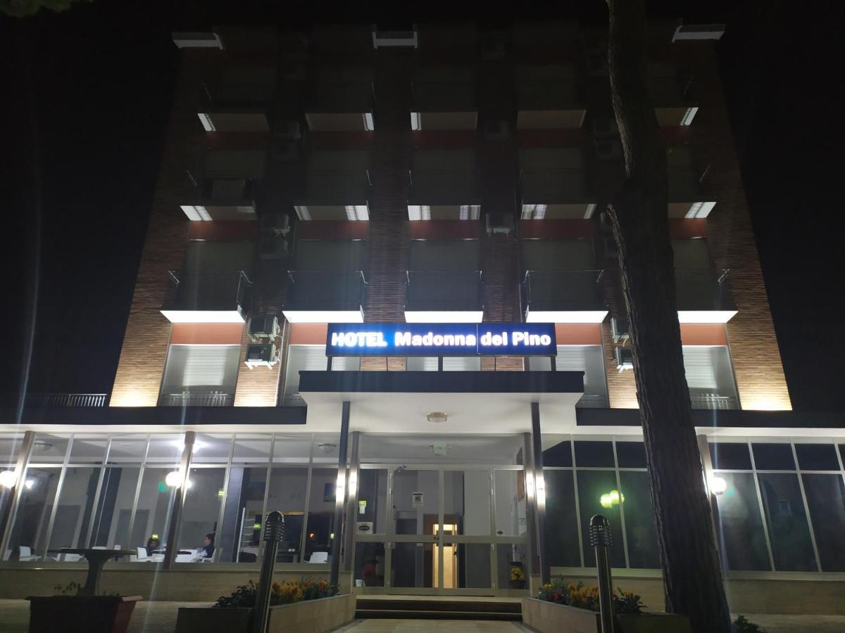 Hotel Madonna Del Pino Cervia Exterior foto