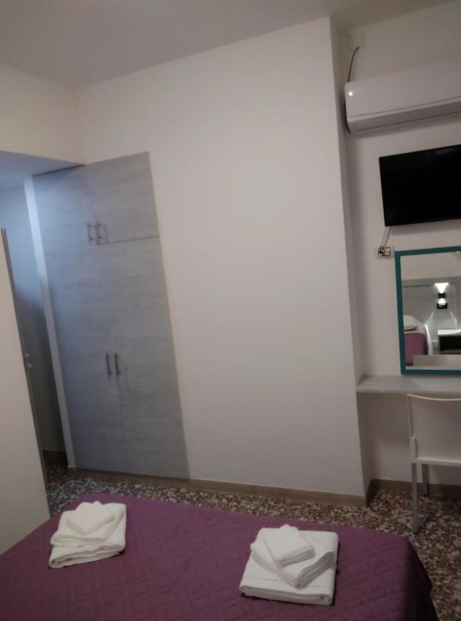 Hotel Madonna Del Pino Cervia Exterior foto
